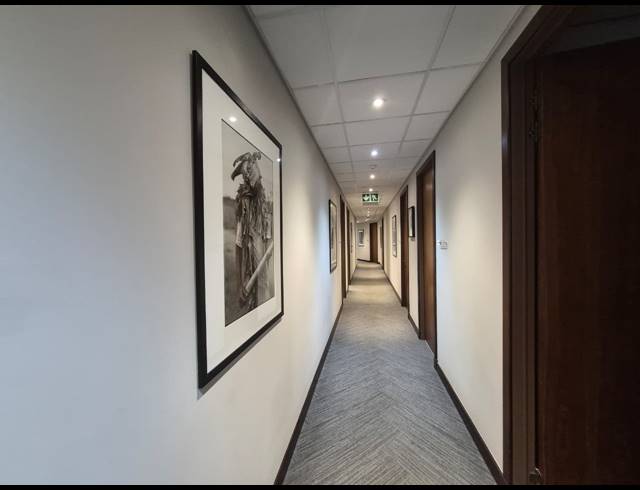 988M² OFFICE TO LET IN SANDTON CENTRAL